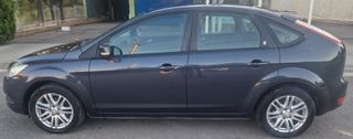 Ford Focus 2009 GHIA 1,6 FULL EXTRA-thumb-2