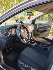 Ford Focus 2006-thumb-1