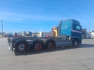 Φορτηγό Με Αλλαζόμενη Καρότσα Volvo 2012 FH 16 750 8x4 euro 5.5-thumb-6