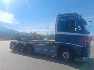 Φορτηγό Με Αλλαζόμενη Καρότσα Volvo 2012 FH 16 750 8x4 euro 5.5-thumb-7