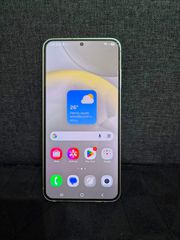 Samsung galaxy S24 plus-thumb-2
