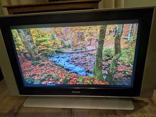 Τηλεόραση Philips 37" LCD (HD Ready)