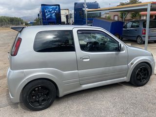 Suzuki Ignis 2004 sport-thumb-6