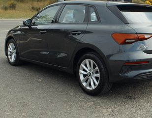 Audi A3 2023-thumb-1