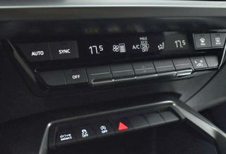 Audi A3 2023-thumb-3