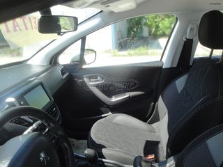 Peugeot 2008 2017-thumb-10