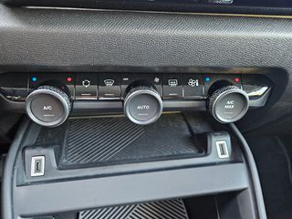 Citroen C4 2021 1.2cc 131ps  NAVI - LED-thumb-12