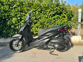 Piaggio Beverly 300 2023 HPE-thumb-3