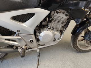 Honda CBF 250 2005-thumb-8