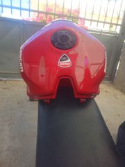 Ντεποζιτο Ducati Panigale-thumb-1
