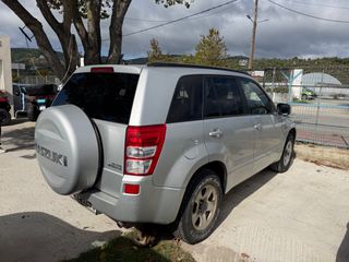 Suzuki Grand Vitara 2008-thumb-4
