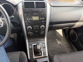 Suzuki Grand Vitara 2008-thumb-10