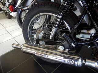 Kawasaki W 230 2026-thumb-4