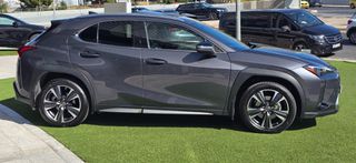 Lexus UX 2023 UX250h Luxury All Wheel Drive Edition-thumb-5