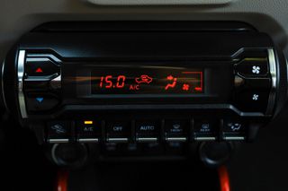 Suzuki Ignis 2019 1.2cc DualJet SHVS 90hp Comfort + (4x4)-thumb-25