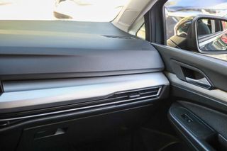 Volkswagen Golf 2024 1.0cc Hybrid 110hp (Auto)-thumb-38