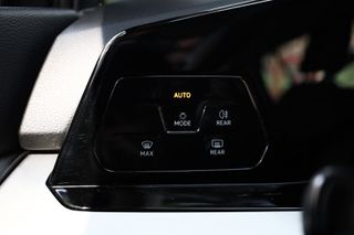 Volkswagen Golf 2024 1.0cc Hybrid 110hp (Auto)-thumb-14