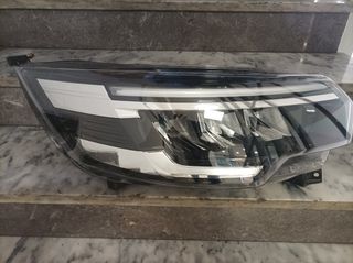 Φανάρι εμπρός δεξιό Nissan NV300 PRIMASTAR
