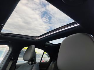 Mercedes-Benz E 220 2025 AMG LINE-thumb-39