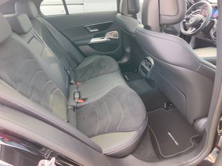Mercedes-Benz E 220 2025 AMG LINE-thumb-33