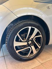 Peugeot 108 2018 1,2 82hp collection-thumb-19