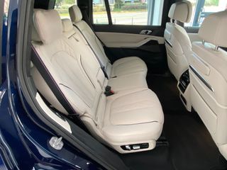 Bmw X7 2025 (M-pack 40d)-thumb-35