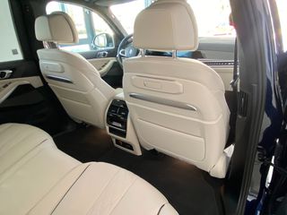 Bmw X7 2025 (M-pack 40d)-thumb-36