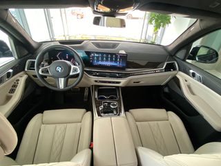 Bmw X7 2025 (M-pack 40d)-thumb-43