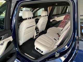 Bmw X7 2025 (M-pack 40d)-thumb-42