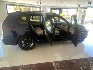 Bmw X7 2025 (M-pack 40d)-thumb-22