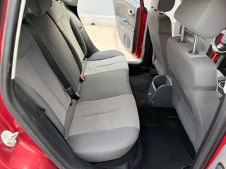 Seat Leon 2005-thumb-24