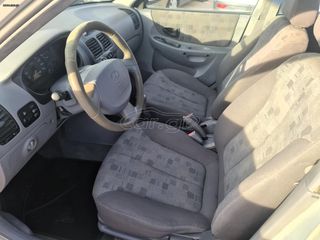 Hyundai Accent 2005-thumb-9