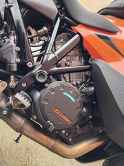 KTM 1290 Super Adventure 2022 S-thumb-1