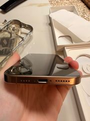Iphone 16 pro max-thumb-5