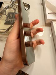 Iphone 16 pro max-thumb-6
