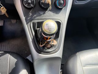 Toyota Auris 2010 1,33c.c 101 hp 5 ΠΟΡΤΟ 6 Μ/Τ-thumb-11