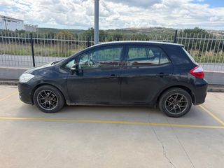 Toyota Auris 2010 1,33c.c 101 hp 5 ΠΟΡΤΟ 6 Μ/Τ-thumb-4