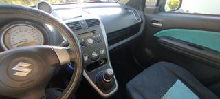 Suzuki Splash 2012-thumb-7