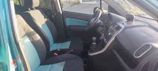Suzuki Splash 2012-thumb-10