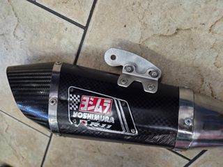 Yoshimura r11-thumb-1
