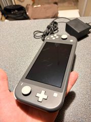 Nintendo Switch Lite-thumb-2