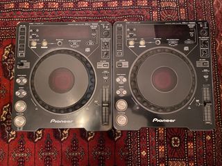 ΠΩΛΟΥΝΤΑΙ: 2x Pioneer CDJ-1000 + 2x MMC Κάρτες Μνήμης