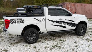 Nissan NP300 2016 NAVARA 2,3 xxl-thumb-3