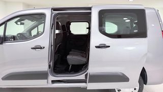 Opel Combo 2026 LIFE EDITION 1.5 DIESEL 102 L2H1 7 SEATS/OPEL BESIKOS-thumb-25