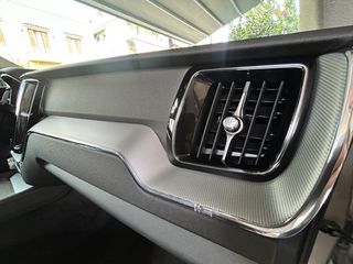 Volvo XC 60 2023 FaceLift/B4/Hubrid Diesel/PLUS DARK (ex.R Design)-thumb-19