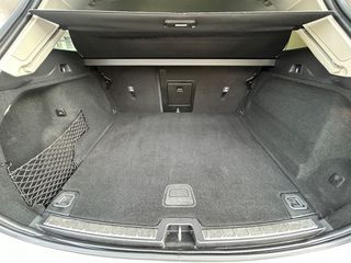 Volvo XC 60 2023 FaceLift/B4/Hubrid Diesel/PLUS DARK (ex.R Design)-thumb-25