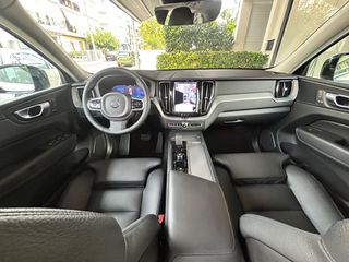 Volvo XC 60 2023 FaceLift/B4/Hubrid Diesel/PLUS DARK (ex.R Design)-thumb-11
