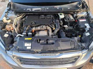 Peugeot 308 2017-thumb-6