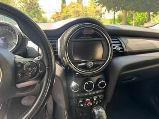 Mini Cooper D 2016-thumb-15