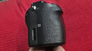 Sony A7R ii Body + 3 μπαταρίες-thumb-6
